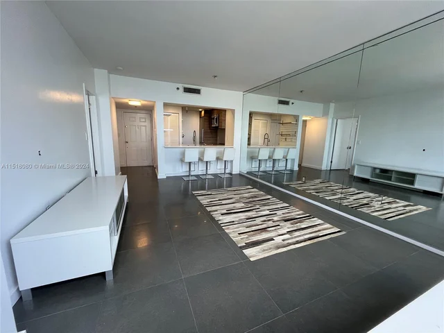 540 Brickell Key Dr # 1620, Miami FL 33131