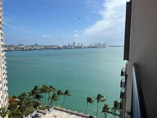 540 Brickell Key Dr # 1620, Miami FL 33131