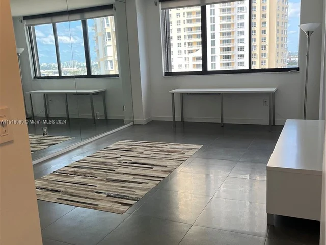 540 Brickell Key Dr # 1620, Miami FL 33131