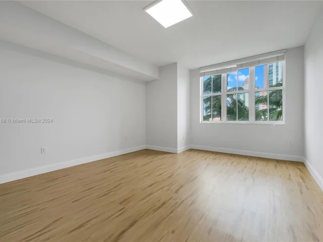 3340 NE 190th St # 502, Aventura FL 33180