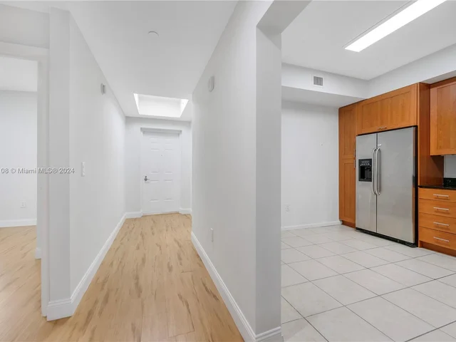 3340 NE 190th St # 502, Aventura FL 33180