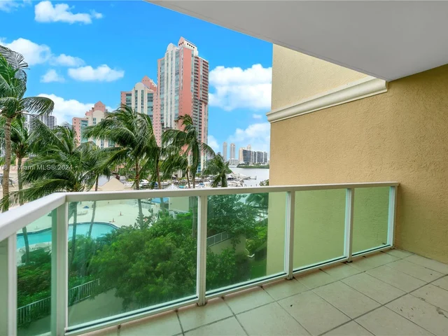 3340 NE 190th St # 502, Aventura FL 33180