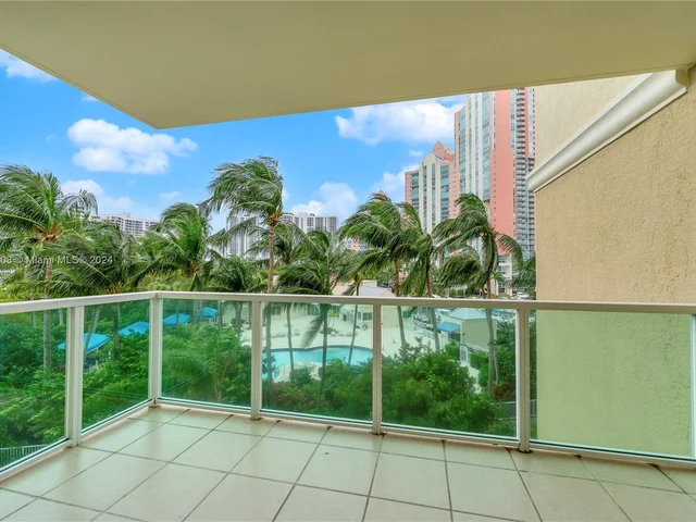 3340 NE 190th St # 502, Aventura FL 33180