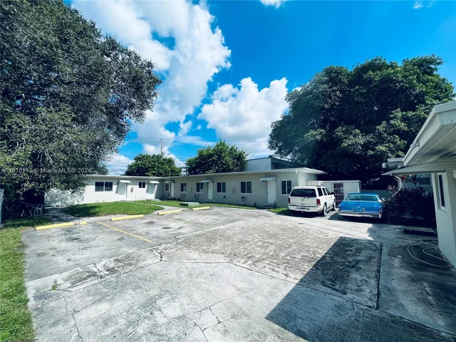 12240 NE 5th Ave # 7, North Miami FL 33161