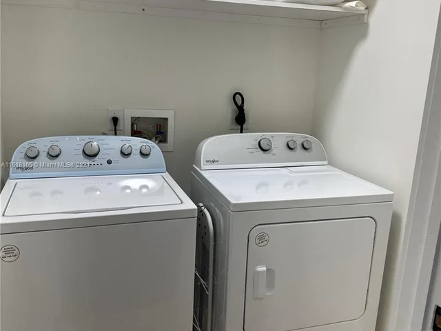 730 NE 15th Ave, Fort Lauderdale FL 33304