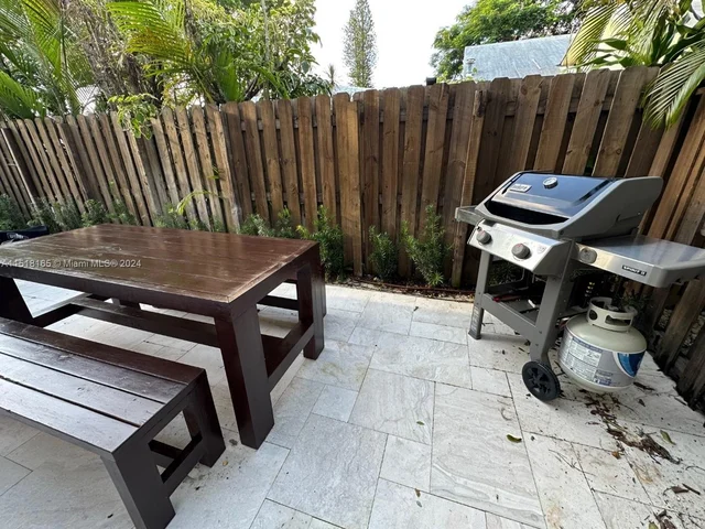 730 NE 15th Ave, Fort Lauderdale FL 33304