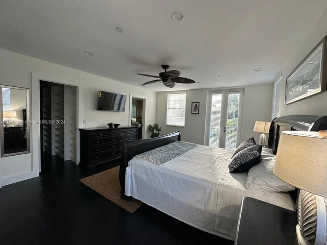 730 NE 15th Ave, Fort Lauderdale FL 33304