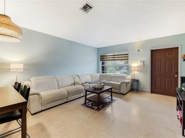 13868 SW 151st Ct, Miami FL 33196