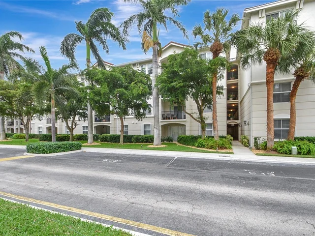 2206 Tuscany Way # 2206, Boynton Beach FL 33435