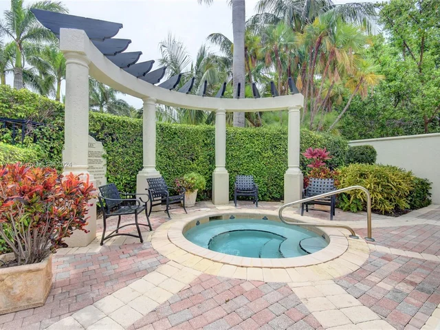 2206 Tuscany Way # 2206, Boynton Beach FL 33435