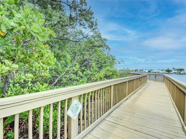 2206 Tuscany Way # 2206, Boynton Beach FL 33435