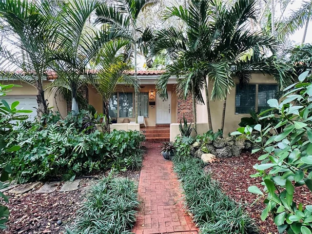 441 Sansovino Ave, Coral Gables FL 33146