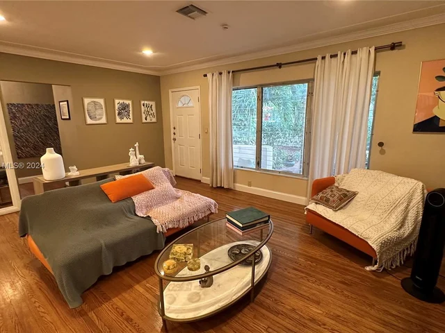 441 Sansovino Ave, Coral Gables FL 33146