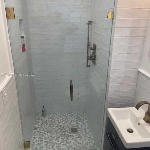 441 Sansovino Ave, Coral Gables FL 33146