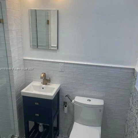 441 Sansovino Ave, Coral Gables FL 33146