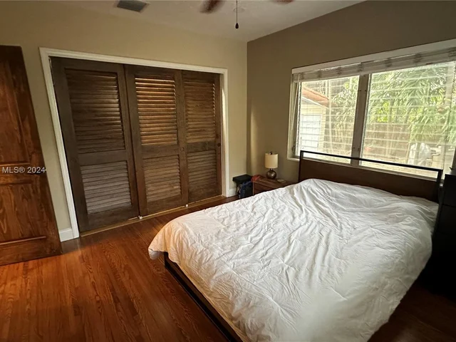 441 Sansovino Ave, Coral Gables FL 33146