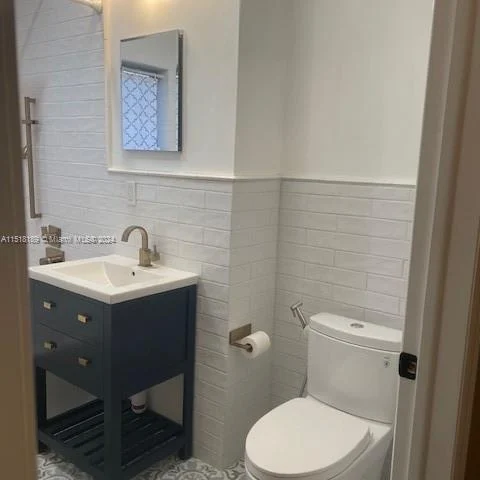 441 Sansovino Ave, Coral Gables FL 33146