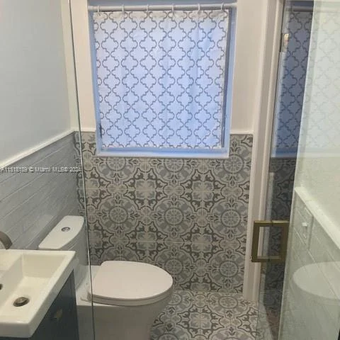 441 Sansovino Ave, Coral Gables FL 33146