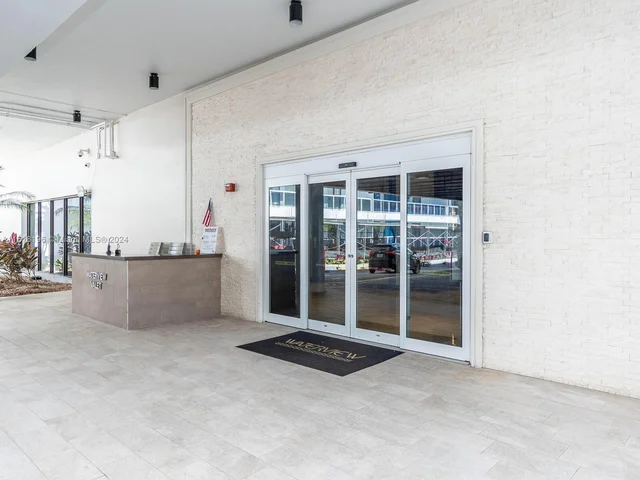 20505 E Country Club Dr # 634, Aventura FL 33180