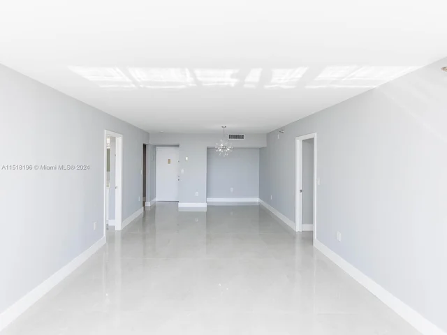 20505 E Country Club Dr # 634, Aventura FL 33180