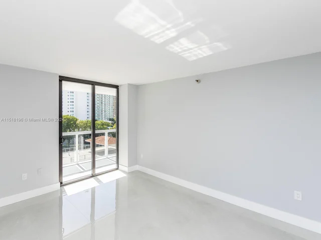 20505 E Country Club Dr # 634, Aventura FL 33180