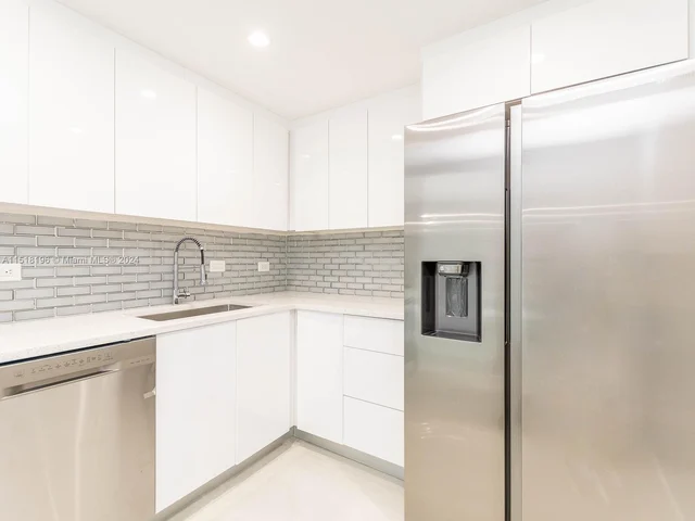 20505 E Country Club Dr # 634, Aventura FL 33180