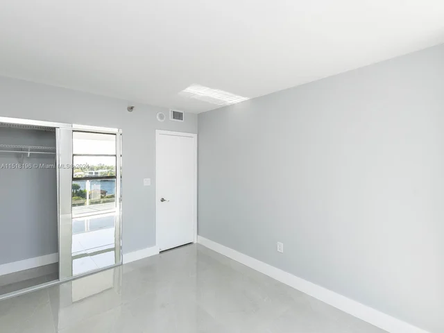 20505 E Country Club Dr # 634, Aventura FL 33180