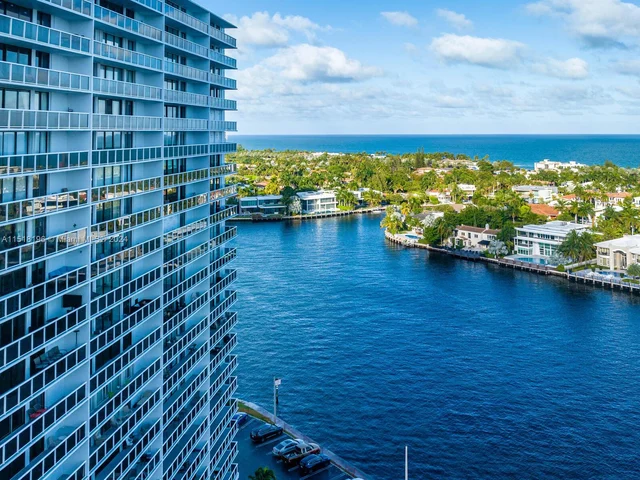 20505 E Country Club Dr # 634, Aventura FL 33180