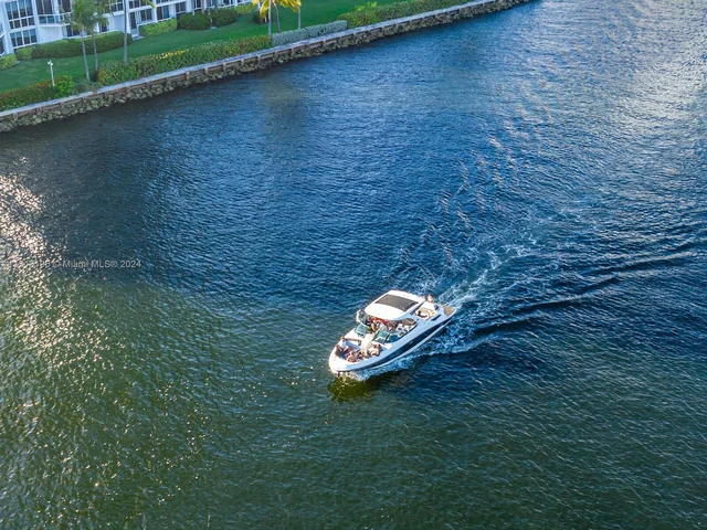 20505 E Country Club Dr # 634, Aventura FL 33180