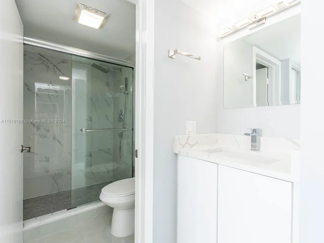 20505 E Country Club Dr # 634, Aventura FL 33180