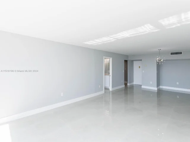 20505 E Country Club Dr # 634, Aventura FL 33180