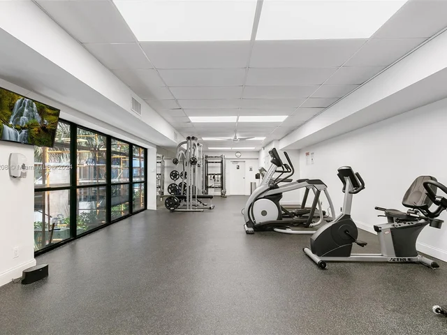 2301 S Ocean Dr # 1806, Hollywood FL 33019