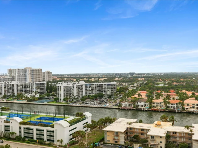 2301 S Ocean Dr # 1806, Hollywood FL 33019