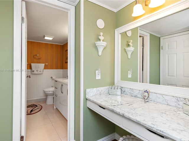 2301 S Ocean Dr # 1806, Hollywood FL 33019