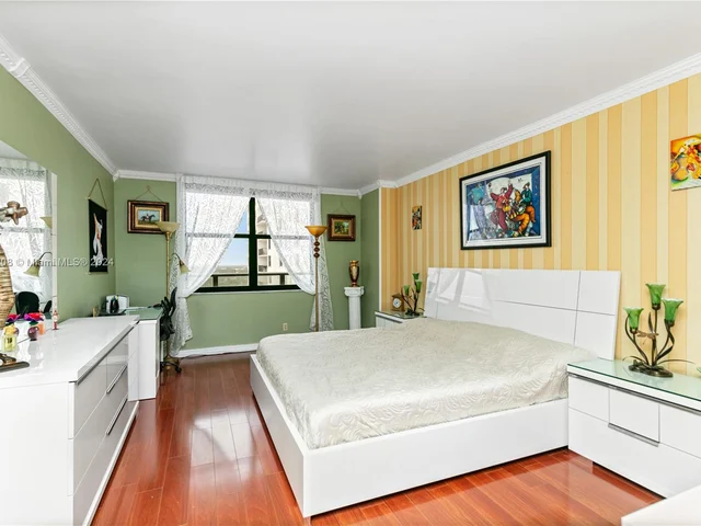 2301 S Ocean Dr # 1806, Hollywood FL 33019