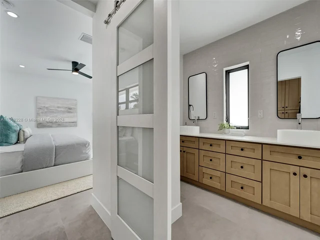 1466 NE 55th St, Fort Lauderdale FL 33334