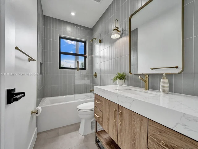 1466 NE 55th St, Fort Lauderdale FL 33334