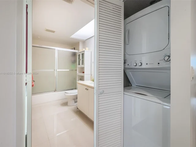 701 SW 141st Ave # 412R, Pembroke Pines FL 33027