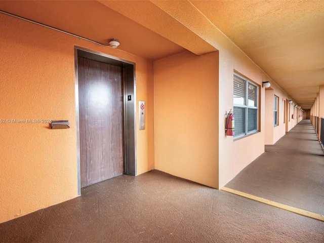 701 SW 141st Ave # 412R, Pembroke Pines FL 33027