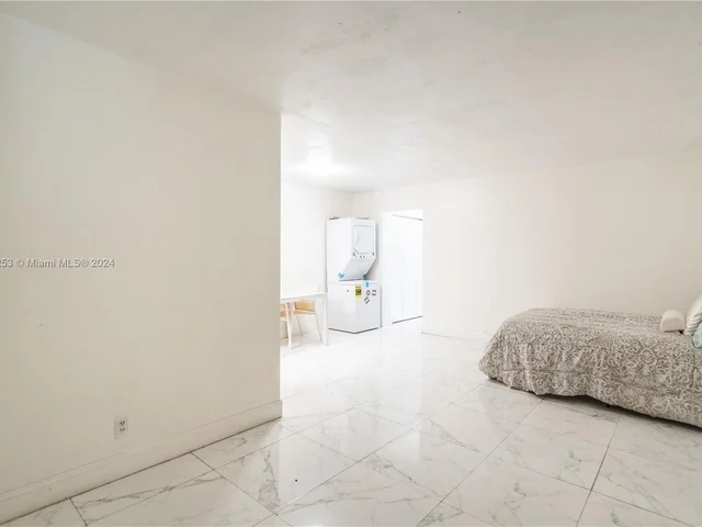 915 Jefferson Ave # 2C, Miami Beach FL 33139