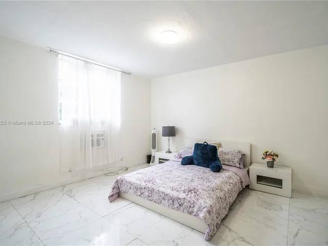 915 Jefferson Ave # 2C, Miami Beach FL 33139