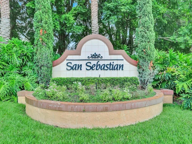 1602 Coronado Rd # 33, Weston FL 33327