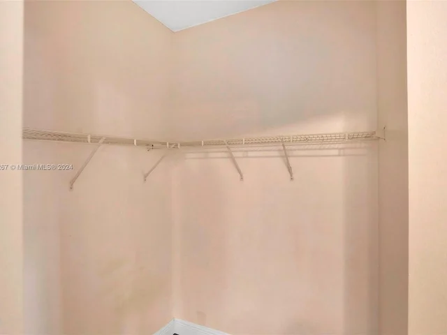 1602 Coronado Rd # 33, Weston FL 33327