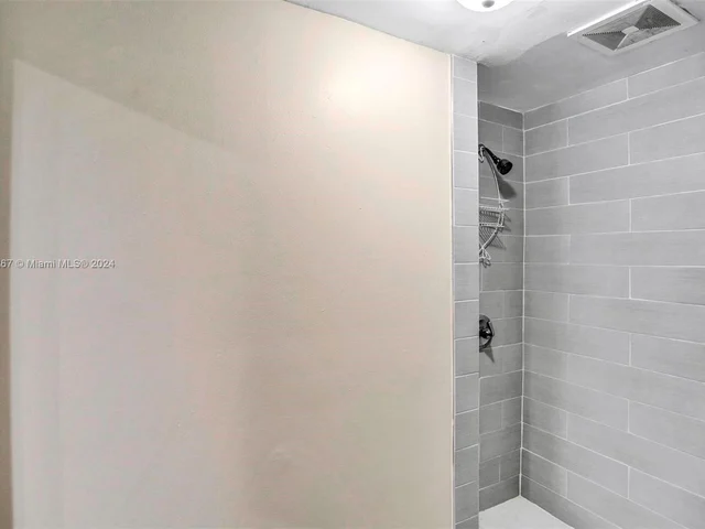 1602 Coronado Rd # 33, Weston FL 33327