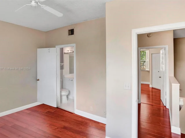 1602 Coronado Rd # 33, Weston FL 33327