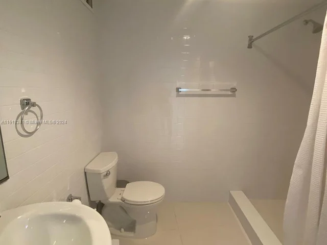 5255 Collins Ave # 3C, Miami Beach FL 33140