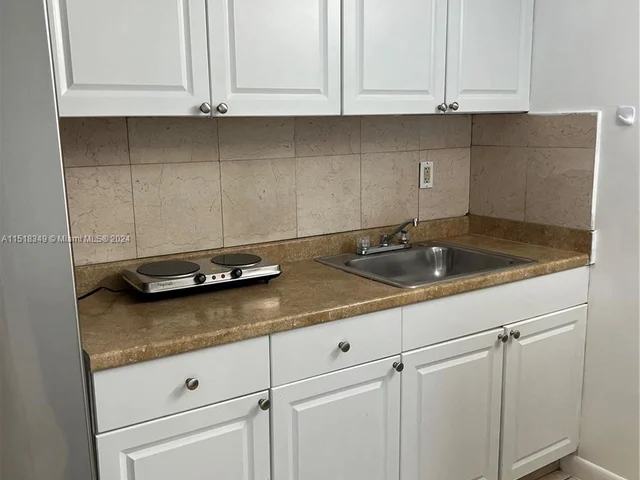 13360 SW 43rd St # 1, Miami FL 33175