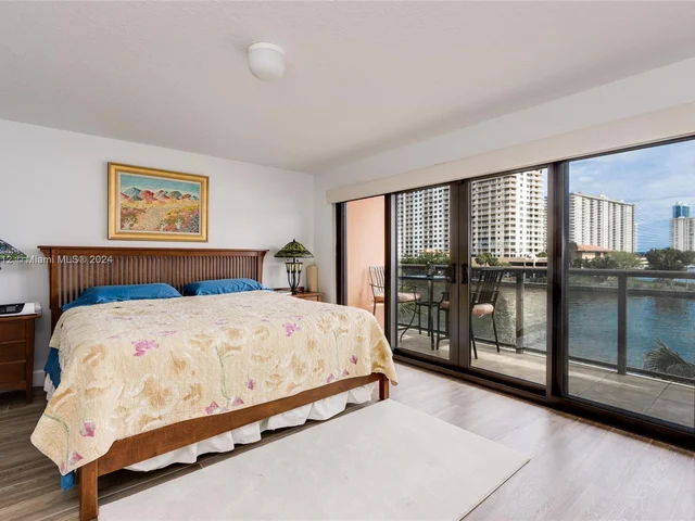 4000 NE 168th St # 106A, North Miami Beach FL 33160