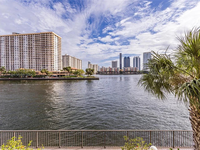 4000 NE 168th St # 106A, North Miami Beach FL 33160