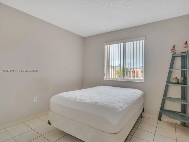 4691 NW 9th St # 202, Miami FL 33126